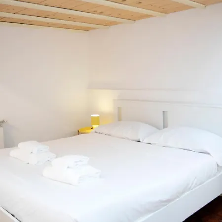 Manara10 Giallo2 Apartamento