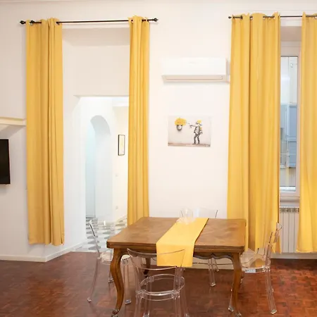 Manara10 Giallo2 Roma