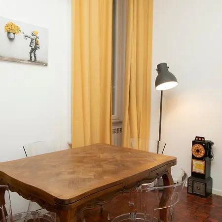 Manara10 Giallo2 * Roma